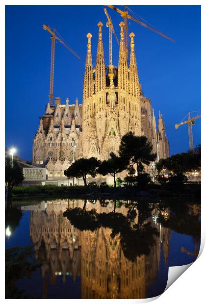 Sagrada Familia in Barcelona at Night Print by Artur Bogacki