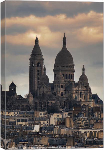 The Basilica of the Sacred Heart of Paris Canvas Print by Justo II Gayad