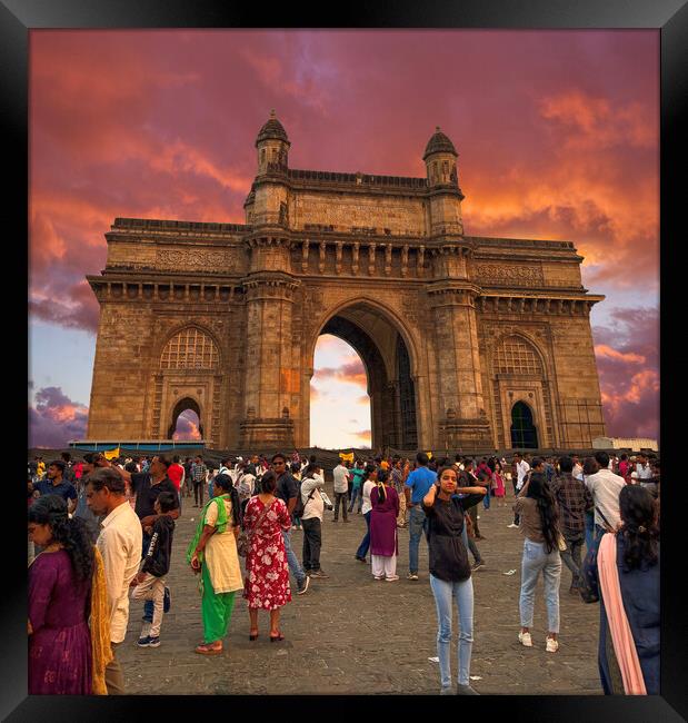 Gateway of India, Mumbai Framed Print by Alison Chambers