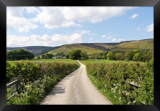 Edale Vale Derbyshire Framed Print by Kevin Round