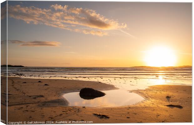 Sunset at low tide at Rhosneigr Beach, Anglesey  Canvas Print by Gail Johnson