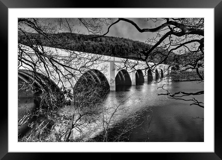 Ladybower and Ashopton Viaduct. Framed Mounted Print by Darren Galpin