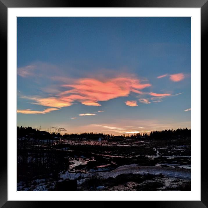 Pink evening clouds Framed Mounted Print by Robert Galvin-Oliphant