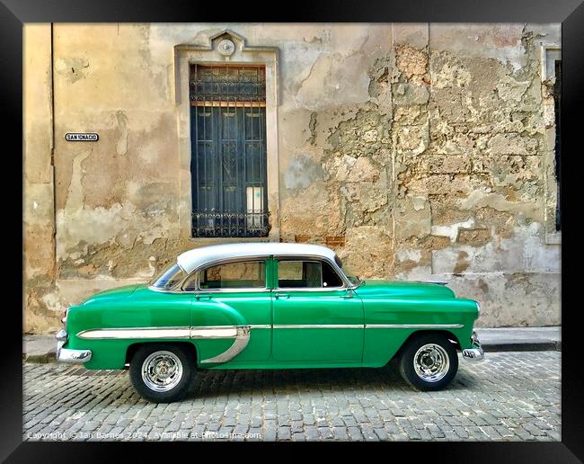 Cuban car Framed Print by Ian Barnes