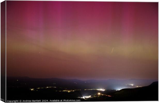 Northern Lights at Rhigos Viewpoint, South Wales, UK Canvas Print by Andrew Bartlett