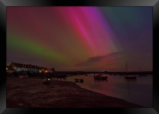 The Northern lights visit Burnham Overy Staithe  Framed Print by Gary Pearson