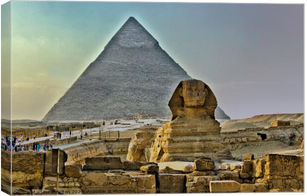 The sphinx at Giza, Egypt. Canvas Print by Peter Bolton