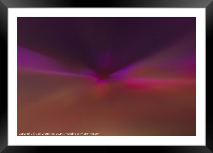 Northern Lights (Aurora Borealis) skywards Framed Mounted Print by Ian Cramman
