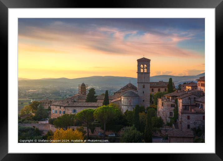 Assisi town at sunset. Perugia, Umbria, Italy. Framed Mounted Print by Stefano Orazzini