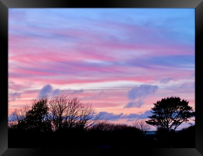 Cornish Sunset Framed Print by Beryl Curran
