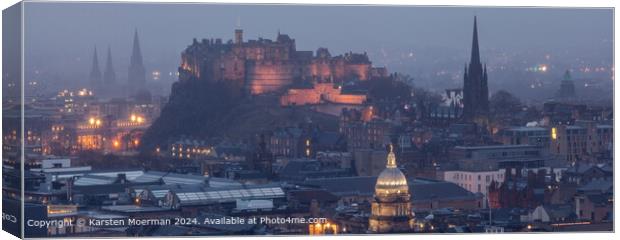 Edinburgh Castle Evening Fog Canvas Print by Karsten Moerman