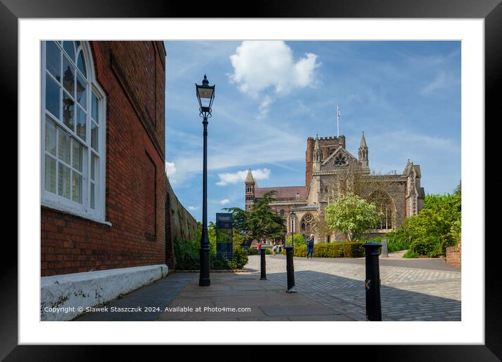Cathedral St Albans from Sumpter Yard  Framed Mounted Print by Slawek Staszczuk