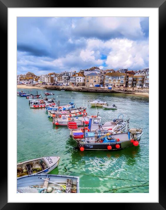 St Ives Harbour  Framed Mounted Print by Beryl Curran