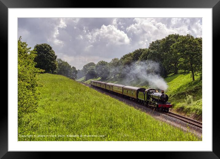 6880 Betton Grange on the GWSR Railway  Framed Mounted Print by Steve H Clark