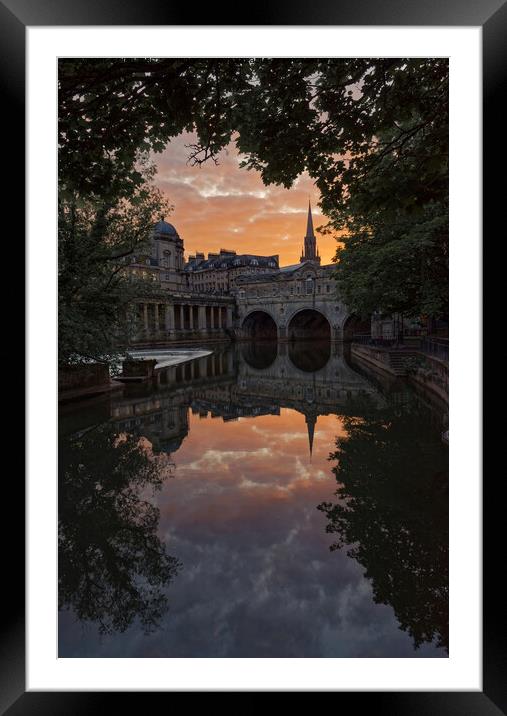 fiery sunset over the River Avon and the world fam Framed Mounted Print by Duncan Savidge