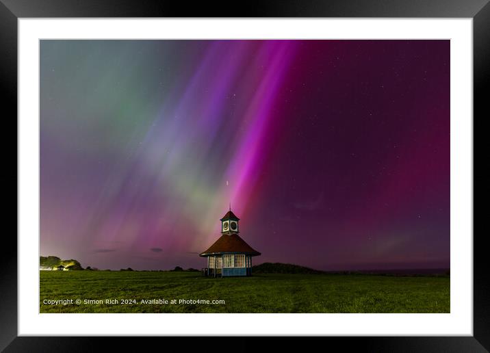 Northern lights come to Essex.  Framed Mounted Print by Simon Rich