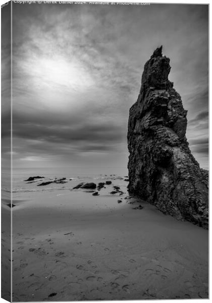 Cullen Beach Moray Seascape Canvas Print by Derek Daniel