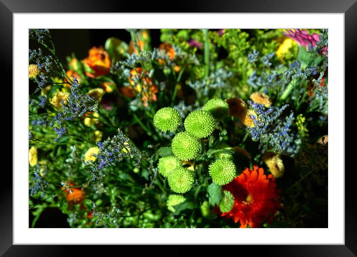 Flowers in a bouquet Framed Mounted Print by Simon Annable