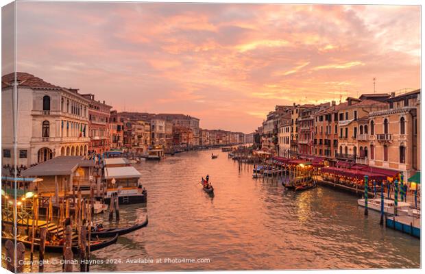Ponte de Rialto Sunset, Venice Canvas Print by Dinah Haynes