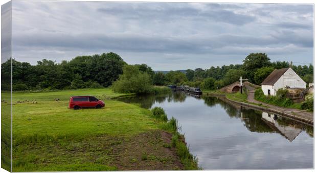 Tranquil Canal Landscape  Canvas Print by Alan Tunnicliffe