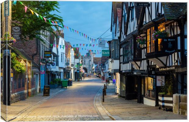 Canterbury High Street Canvas Print by Slawek Staszczuk