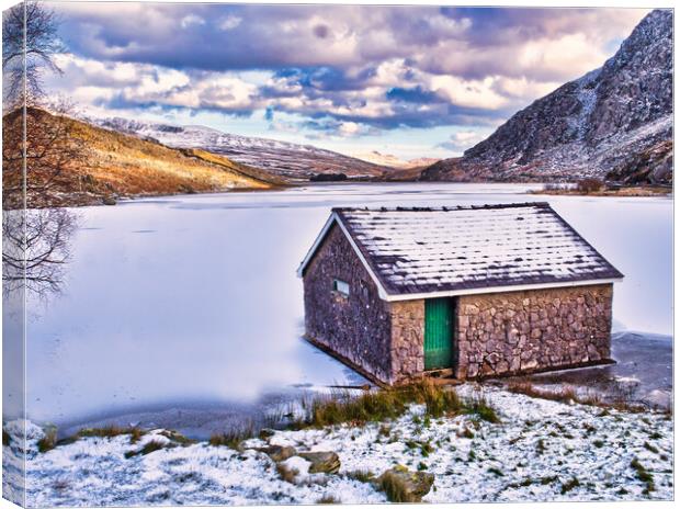 Winter Lake Snowscape Wales Canvas Print by chris hyde