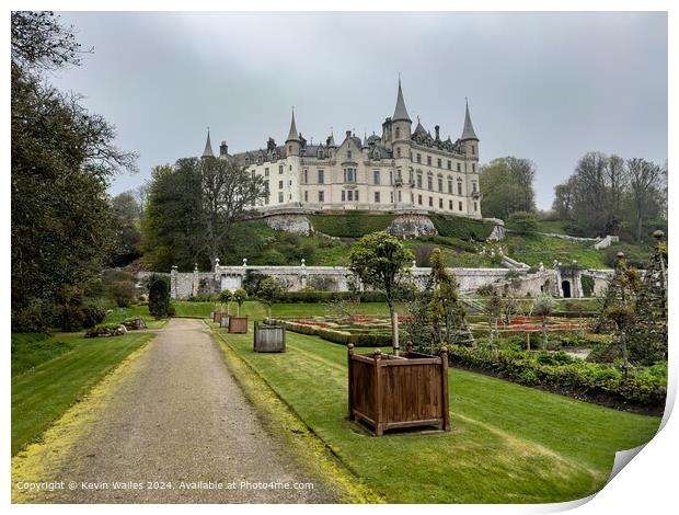 Dunrobin Castle Print by Kevin Wailes