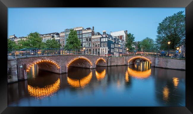 Keizersgracht and Reguliersgracht intersections at blue hour Framed Print by Jason Wells