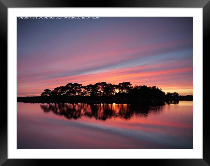 Colours and reflections. Framed Mounted Print by Steve Aldhous