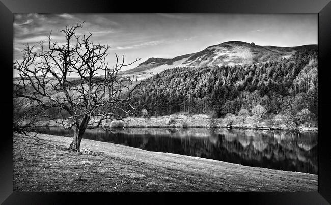 Ladybower Reservoir Panorama Framed Print by Darren Galpin