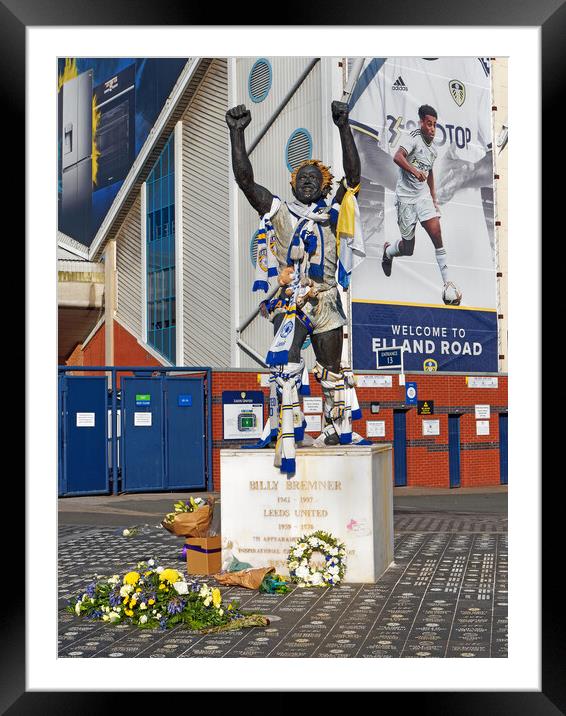 Billy Bremner Statue, Elland Road Framed Mounted Print by Darren Galpin