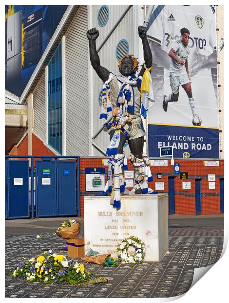 Billy Bremner Statue, Elland Road Print by Darren Galpin