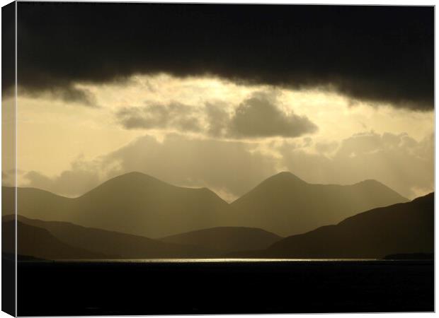 Red Cuillin Mountains Canvas Print by Chris Petty