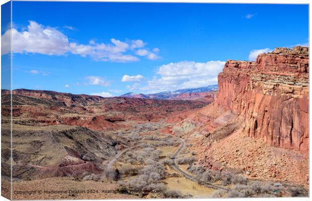 Capitol Reef National Park Landscape Canvas Print by Madeleine Deaton