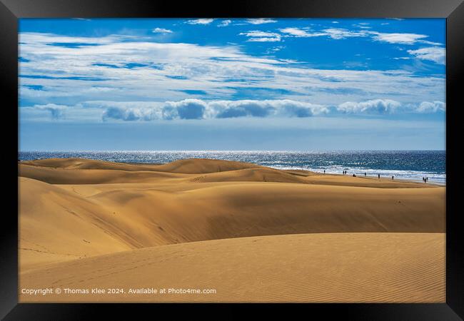 View over the dunes of Maspalomas to the Atlantic Ocean Framed Print by Thomas Klee