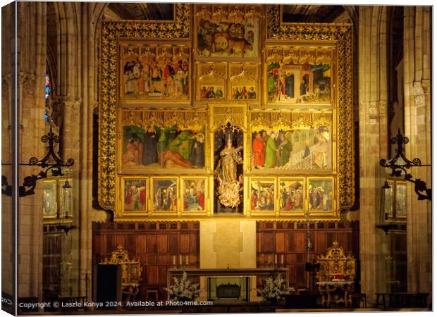 Santa Maria de Leon Cathedral: Colourful Apse Canvas Print by Laszlo Konya