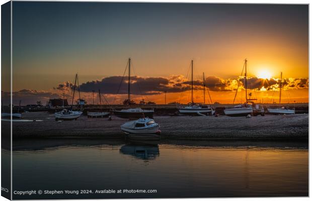 Serene Sunset Over Wells-next-the-Sea Canvas Print by Stephen Young