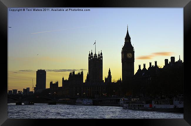 Sunset Over the Houses of Parliament Framed Print by Terri Waters