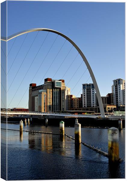 Baltic thro' the Millenium Bridge Canvas Print by alan willoughby