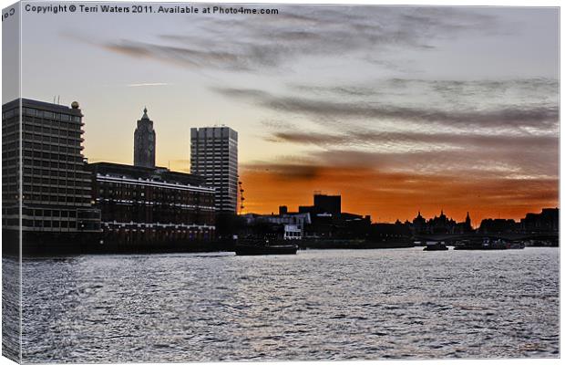 OXO Sunset Canvas Print by Terri Waters