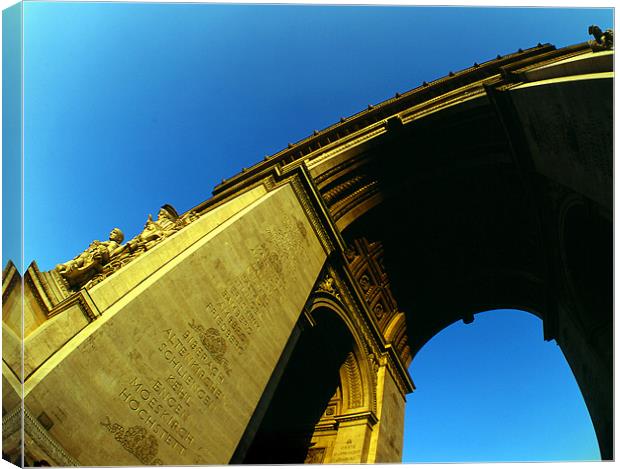 Arc de Triomphe Canvas Print by david harding