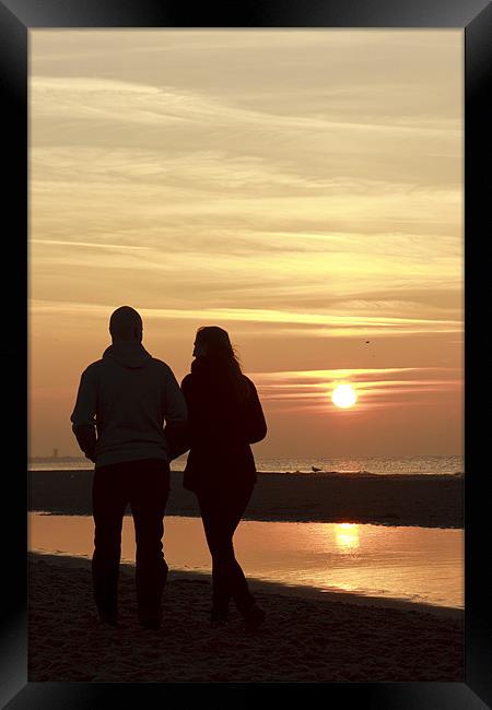 Lingering at the beach Framed Print by Ankor Light