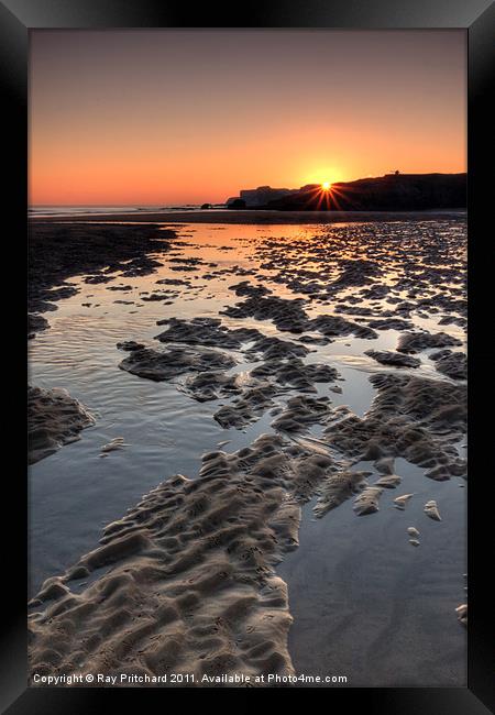 Sunrise At Trow Rocks Framed Print by Ray Pritchard