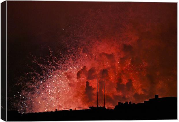 LONDON NEW YEARS EVE FIREWORKS Canvas Print by radoslav rundic