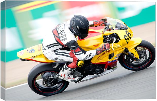 600 SuperSport 2009 Silverstone Canvas Print by SEAN RAMSELL