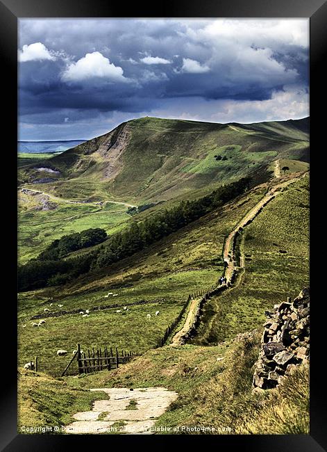 The Great Ridge To Mam Tor Framed Print by Darren Burroughs