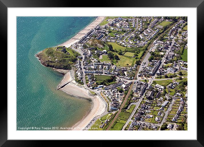 Criccieth Framed Mounted Print by Rory Trappe
