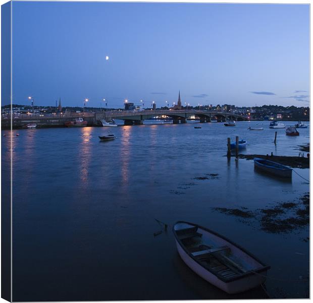 Wexford Harbour at dusk Canvas Print by Ian Middleton