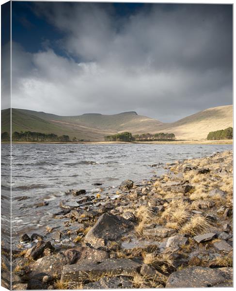 Brecon Beacons Canvas Print by chris aylward