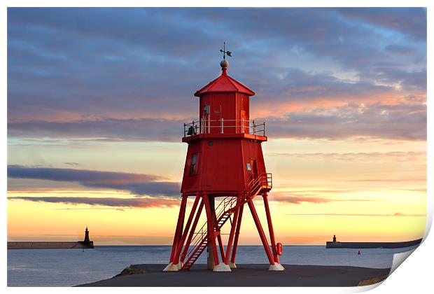 South Shields Groyne Print by kevin wise